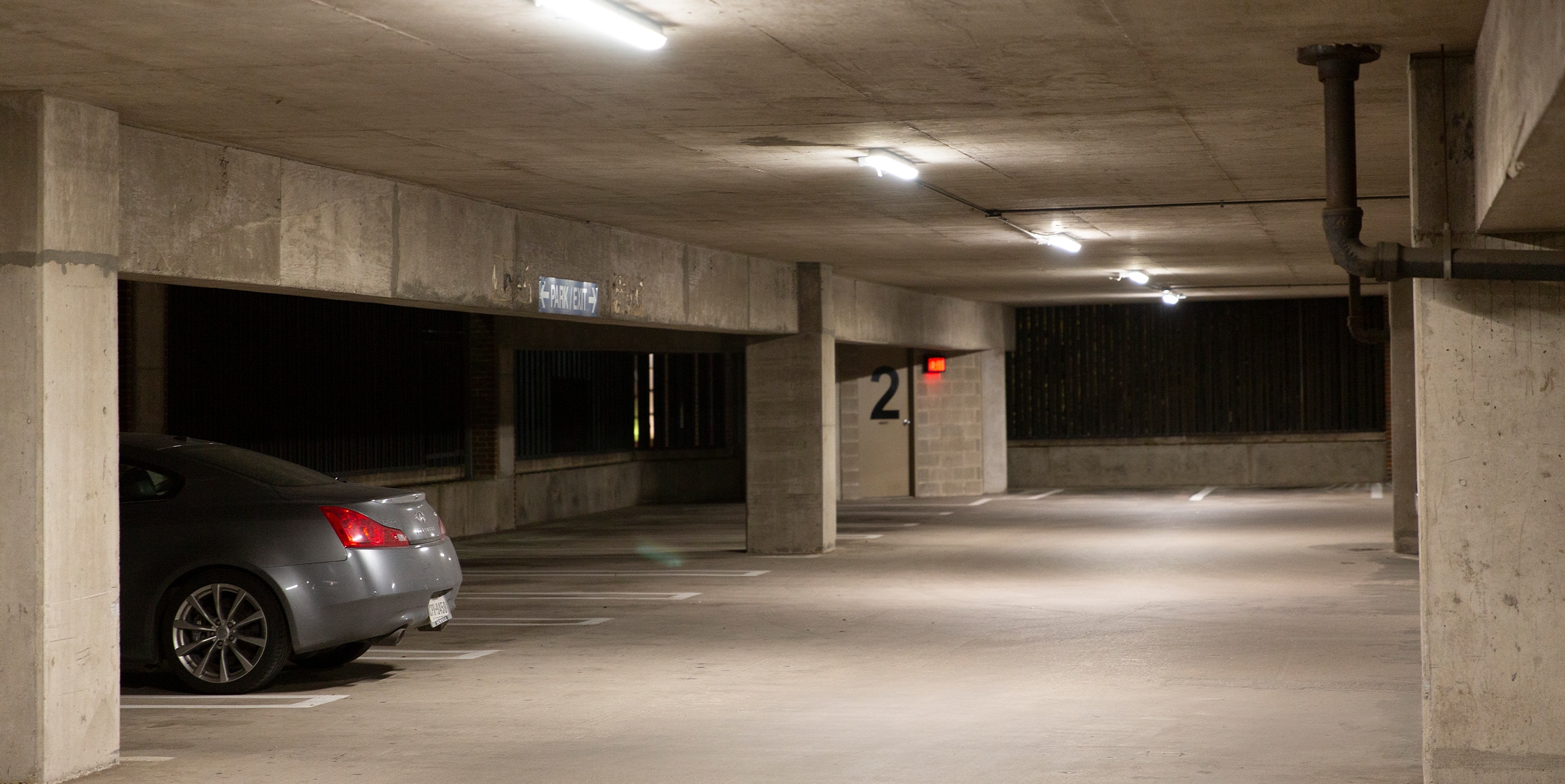 Casestudy Galleryimage Rossgarage 9 1 - WLS Lighting Systems